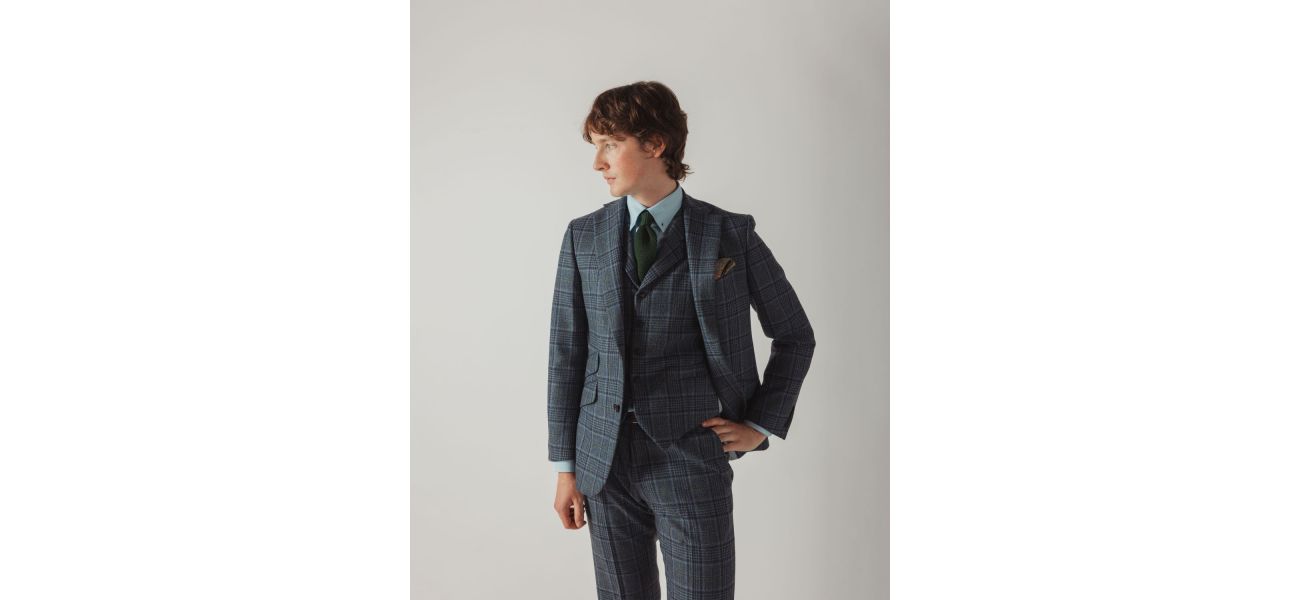 Autumn is the perfect time to honor Tweed with Walker Slater.