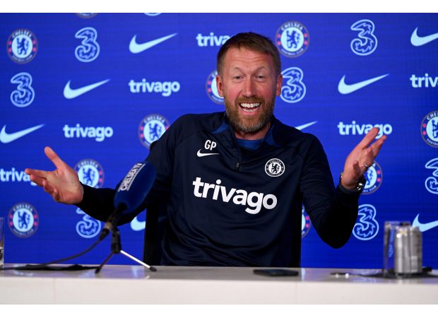 Graham Potter defends Chelsea player, praises their talent despite negative comments from experts.