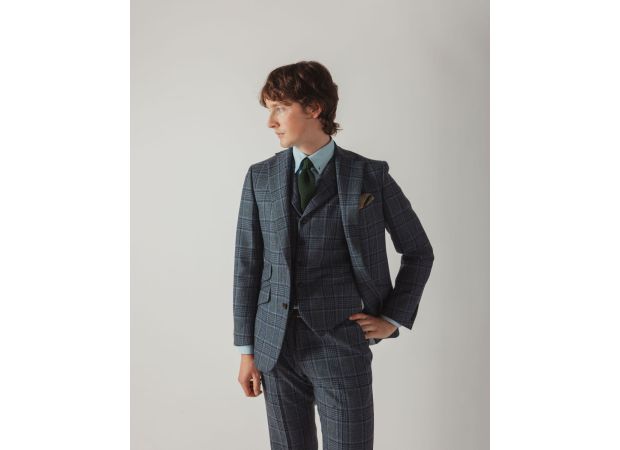 Autumn is the perfect time to honor Tweed with Walker Slater.