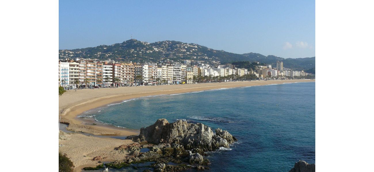 Mugger in Spain stabs British woman in surprise attack.