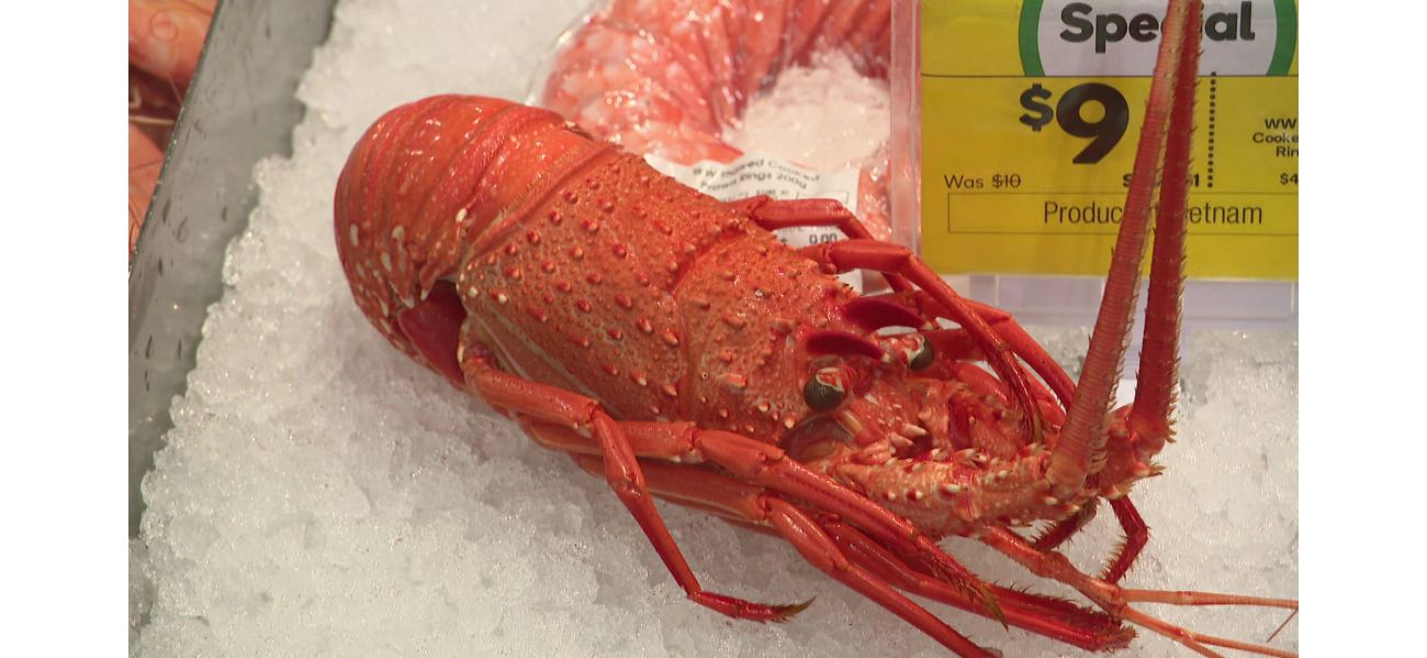 China and the Prime Minister have reached an agreement to restart the profitable export of lobsters.