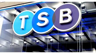 Banking app for TSB crashes, preventing account access for many users.