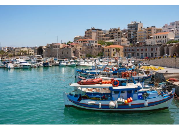 U.K. tourists hospitalized in critical state after mistakenly given cleaning product instead of drinks.