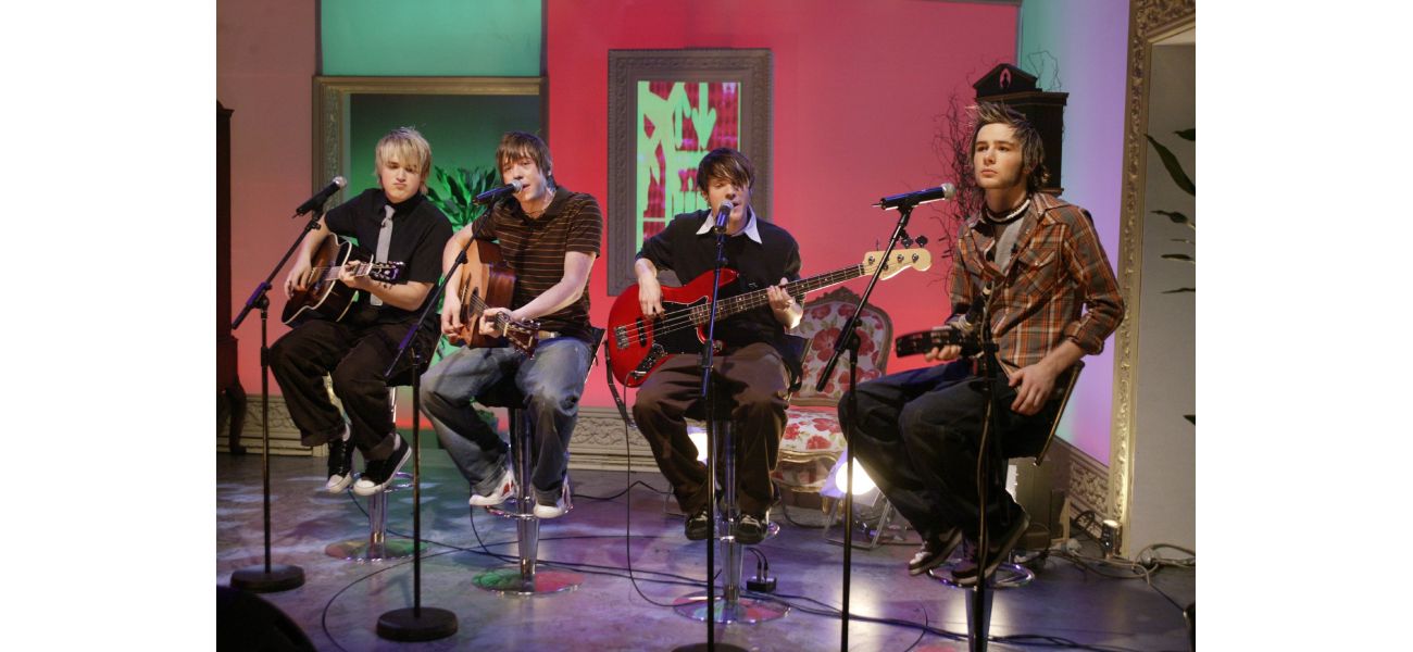 A popular 2000s band announces a major reunion tour in 2025 with a unique element.