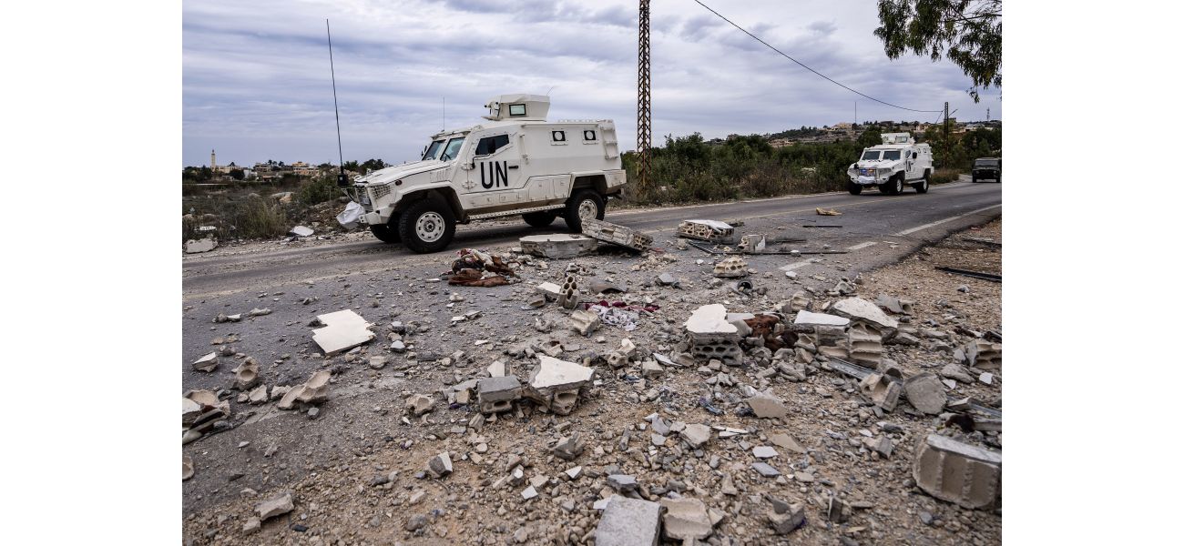 Israeli tank attacked UN headquarters, causing injuries to peacekeepers.