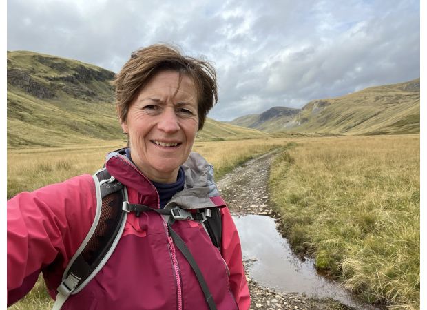 A BBC journalist saved a crying woman who attempted suicide by drowning.