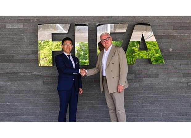 FIFA and Konami collaborate to introduce eFootball to the FIFAe World Cup.