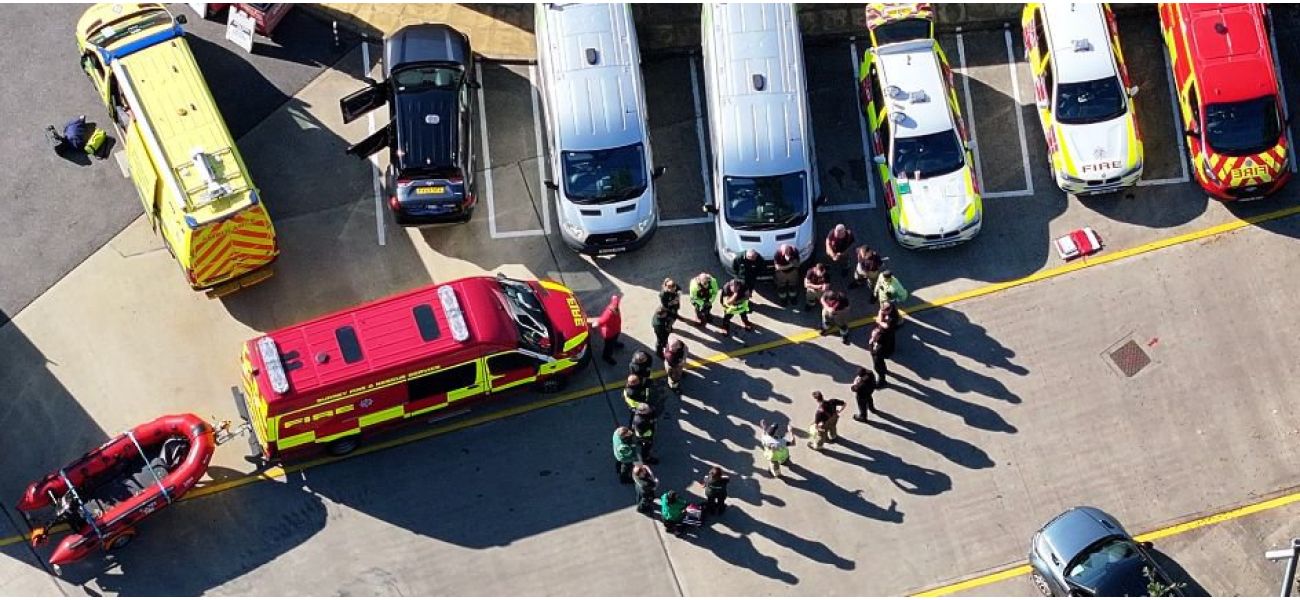 One person unaccounted for after six on board boat sinks on Thames River.