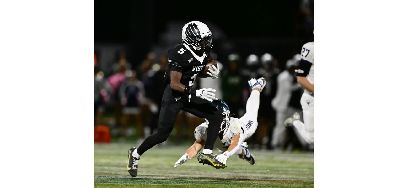 The article discusses the performance of the top 10 Colorado high school football teams in Week 7.