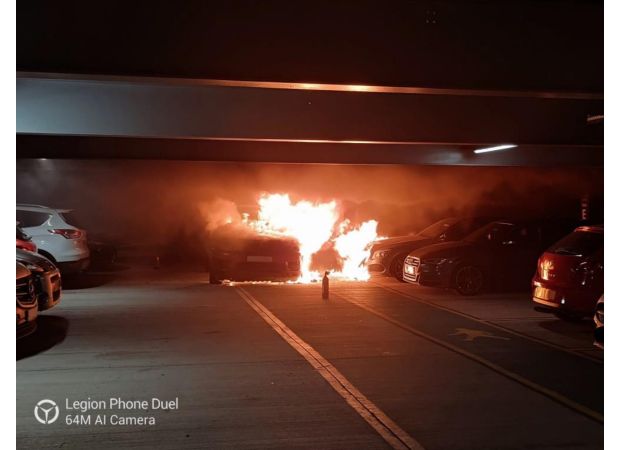 A photo taken right before a car park fire in Luton shows a Range Rover that may have caused the blaze.