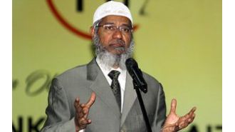 Zakir Naik apologizes for controversial comment about PIA and receives criticism in Pakistan.