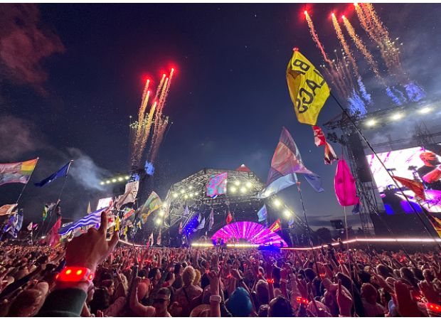 Complete lineup of potential headliners for Glastonbury music festival in 2025.