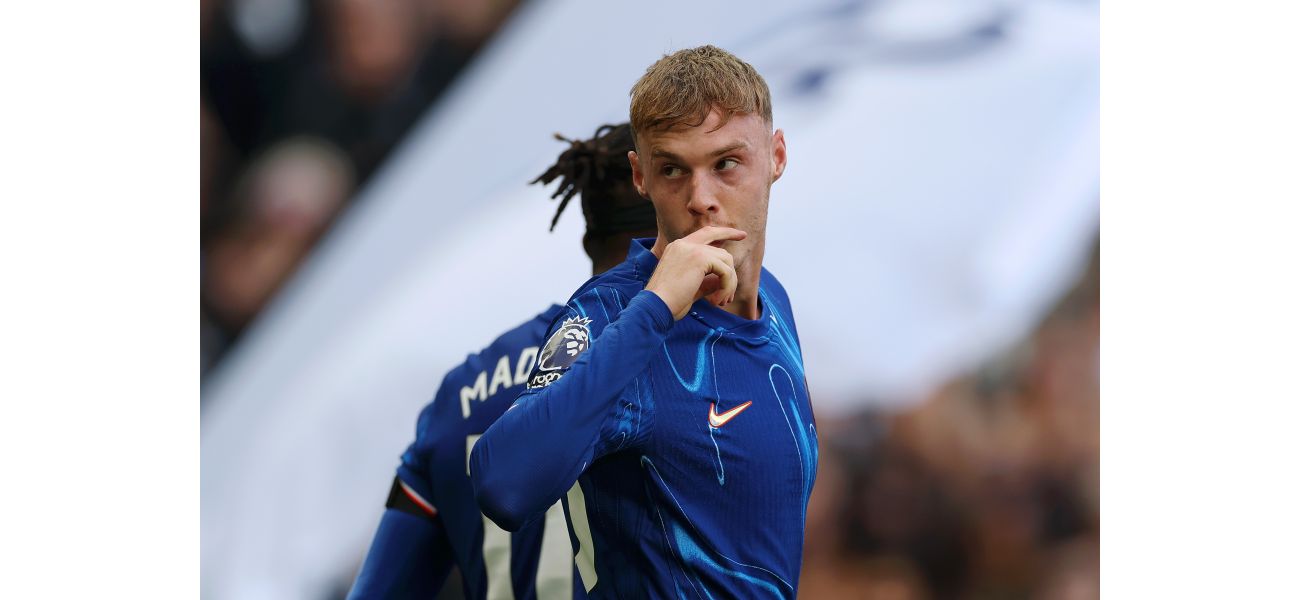 Manchester City player Cole Palmer sends a message to Chelsea's 17-year-old talented Brazilian player.