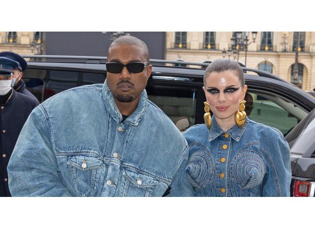 Julia Fox claims she was manipulated by her ex Kanye West.