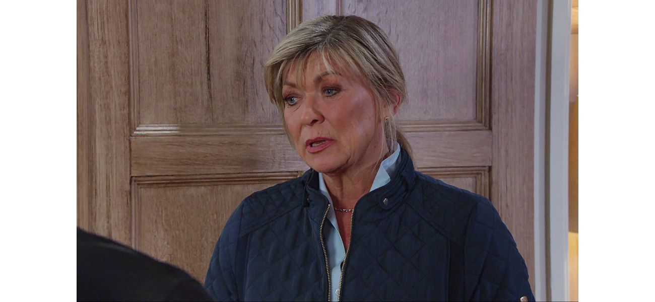 Kim asks a loved one to come back to the home farm in Emmerdale.