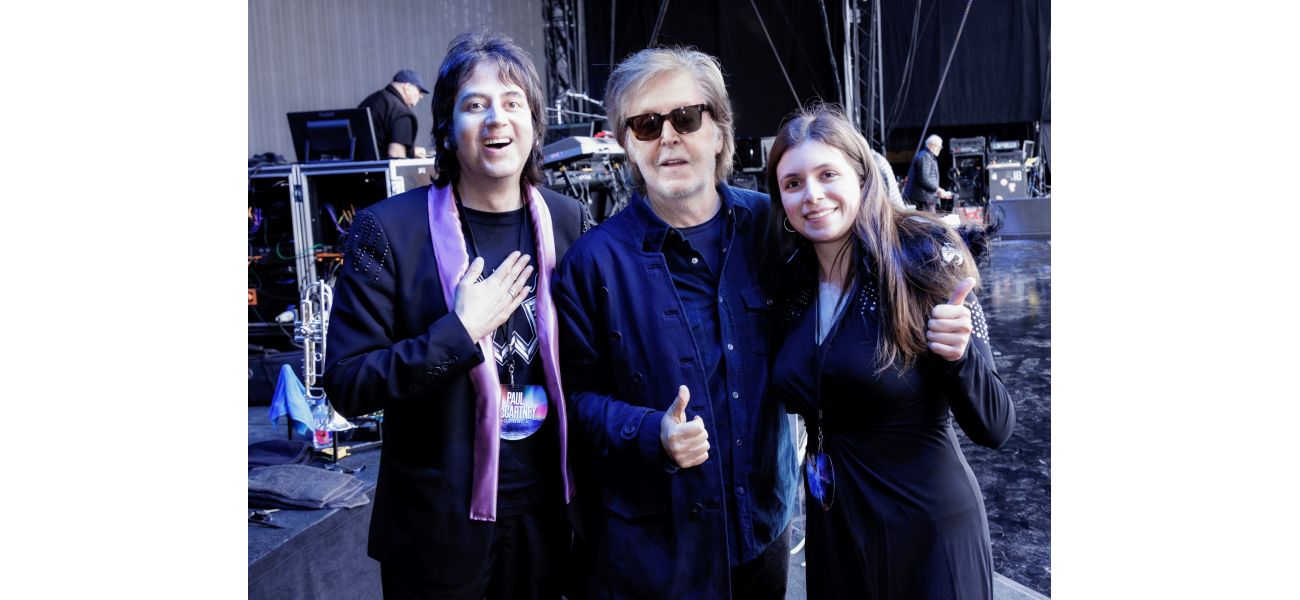Paul McCartney makes super-fans' dream come true by helping them get engaged during his concert.