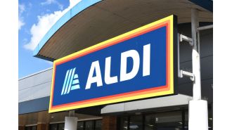 Angry customers at Aldi upset about undisclosed self-checkout policy.