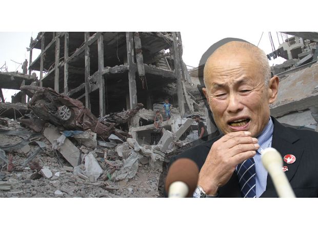 Nobel Peace Prize winner cries, believes Gaza activists deserve recognition.