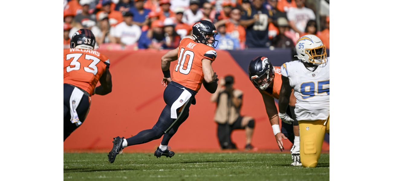 Broncos rookie Troy Franklin scores first NFL TD on a 2-yard pass from Bo Nix.