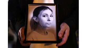 Ukraine reports the tragic death of a journalist in a Russian detention camp.