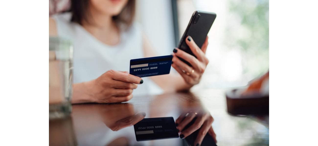 Four banks offer cash for switching accounts.
