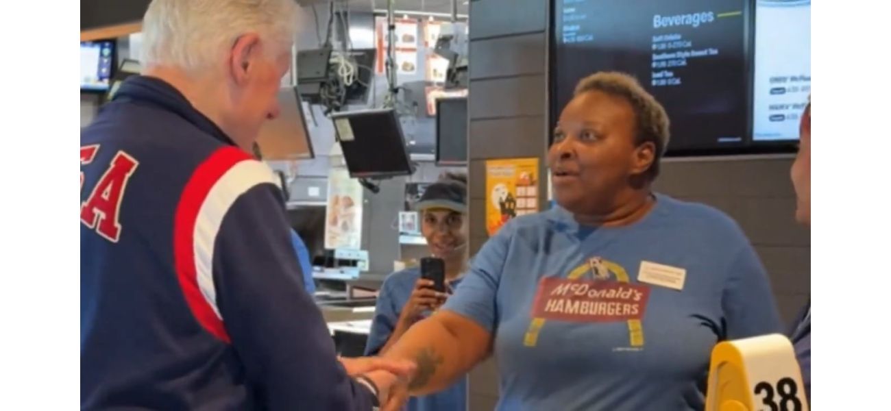 McDonald's employee confuses Bill Clinton for Joe Biden.