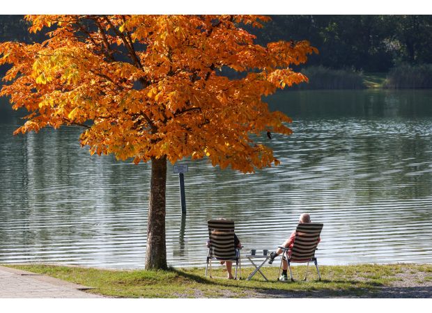 Possible warm weather in UK this week with temperatures hitting 20°C in certain areas.