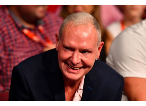 Paul Gascoigne believes a Manchester United player should leave the team, without a doubt.