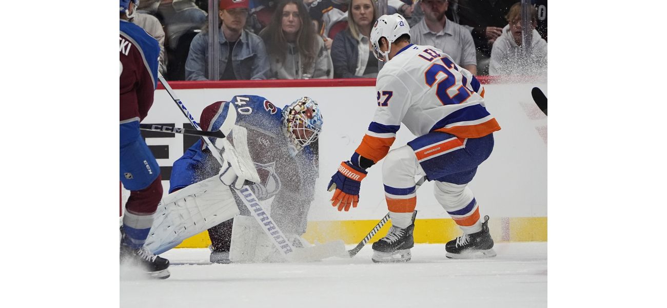 Patrick Roy and the Islanders shut down the error-prone Avalanche, extending their losing streak to 3 games.