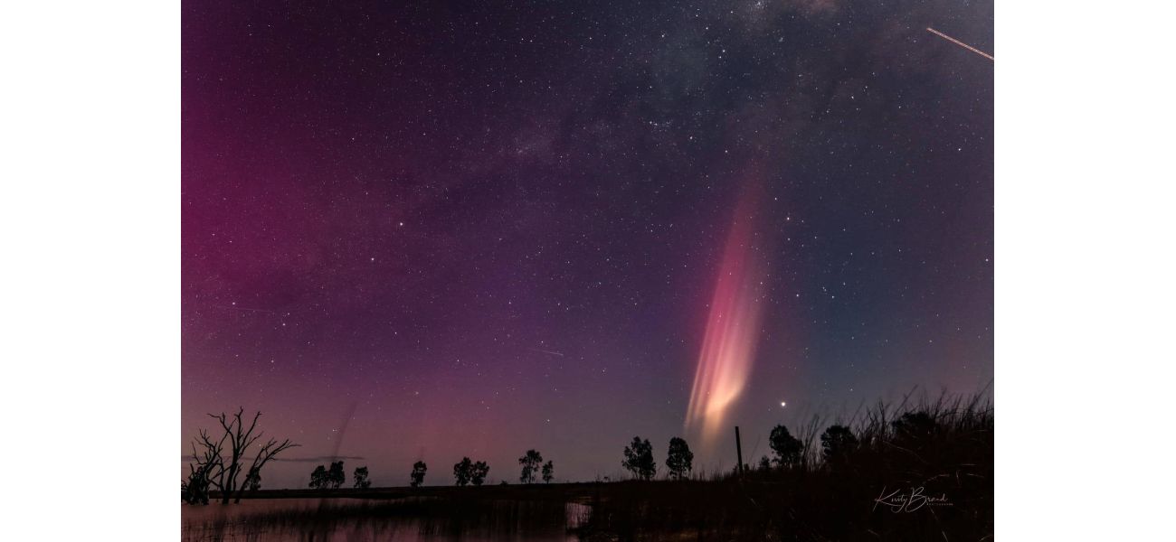 Photographers have captured a lucky photograph of a mysterious streak of light known as 'Steve'.