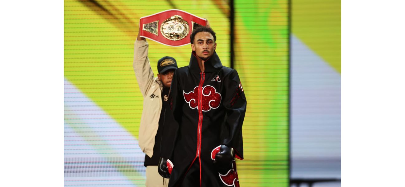 British boxer apprehended by airport security after violently breaking fan's mobile device