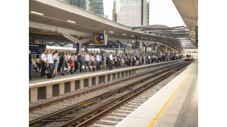 London Bridge station will have train delays throughout the morning, causing travel disruptions.