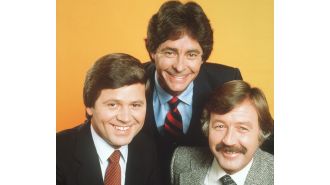 Australian TV stars honor George Negus as a wonderful person.