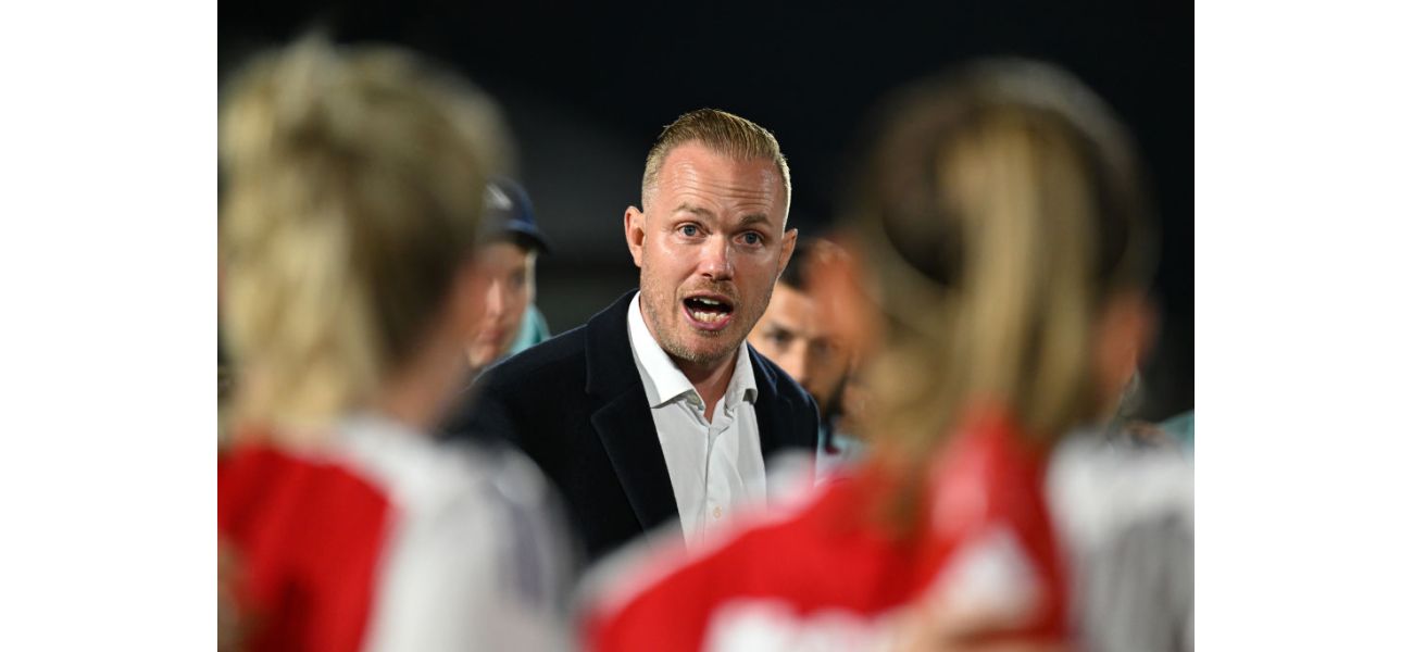 Eidevall's downfall at Arsenal: alienating fans and team.