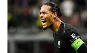 Ex-Everton player picks top 3 defenders in Premier League.
