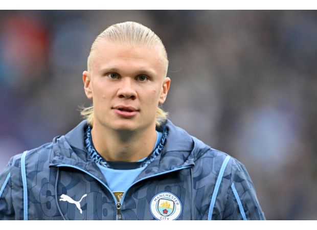 Heskey thinks there's a Premier League striker who could outperform Haaland.