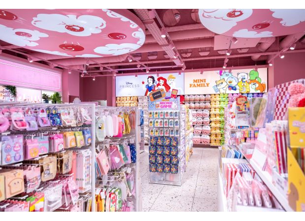 High street store offering Primark-like prices from only £1, challenging the popular retailer's dominance.