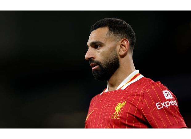 Get the latest updates on team news, predicted lineup and injuries for the highly anticipated match between Liverpool and Chelsea.