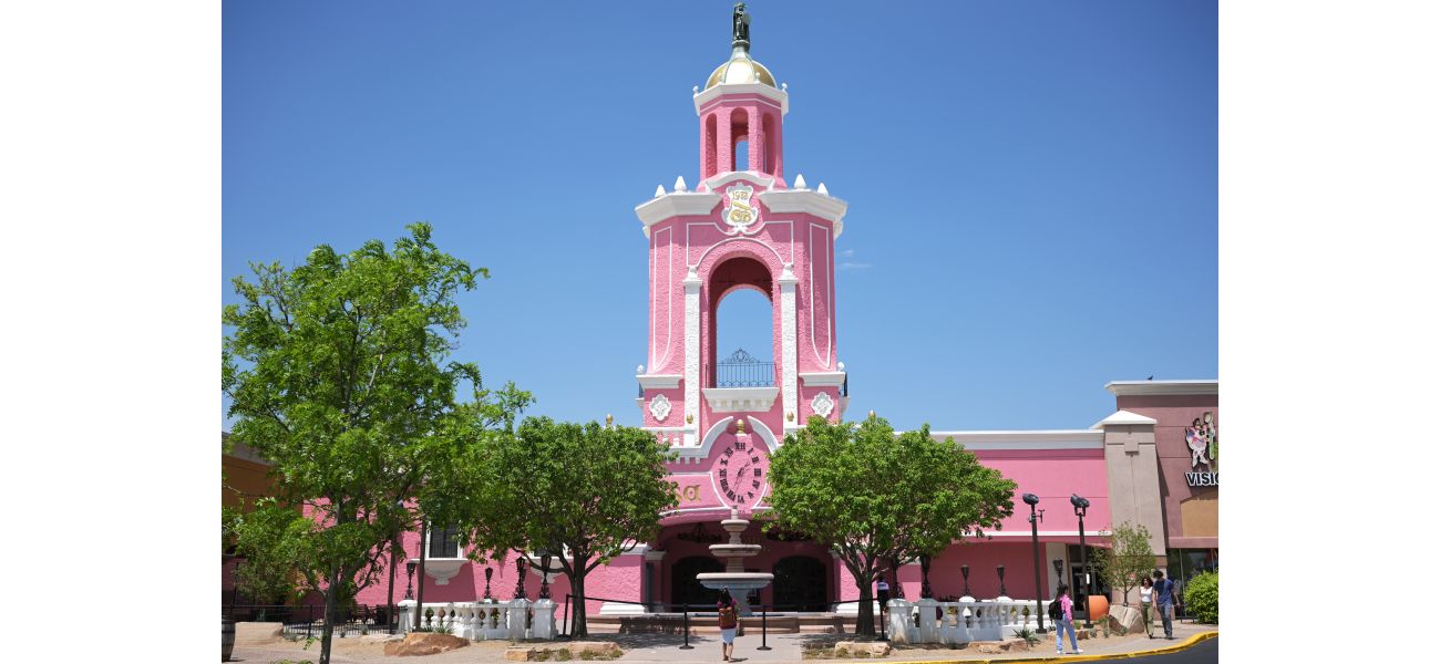 Casa Bonita employees want to form a union for improved safety and pay.