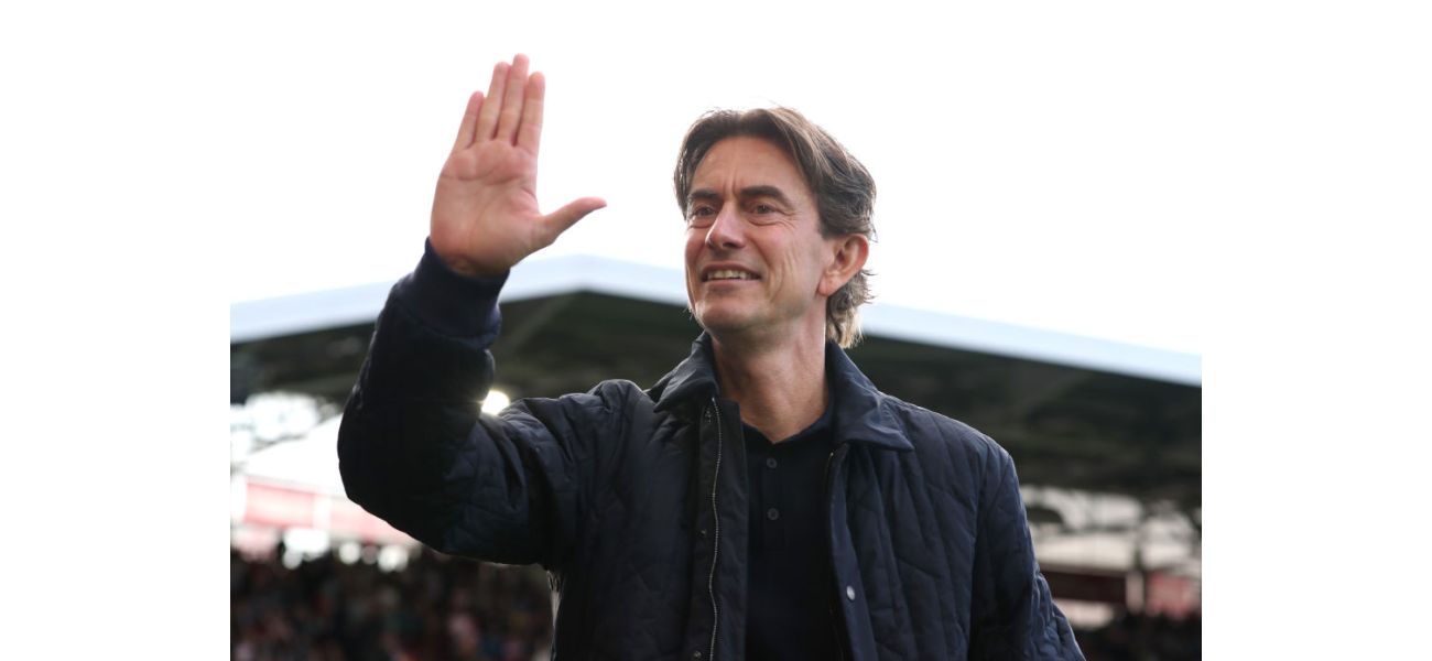 Premier League manager avoids discussing Manchester United rumors.