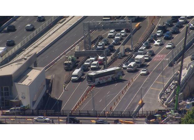 Fatal crash on Sydney Harbour Bridge involving multiple vehicles results in death and serious injuries.