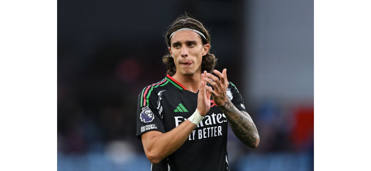 Riccardo Calafiori, an Arsenal player, shares his unconventional method of learning English.