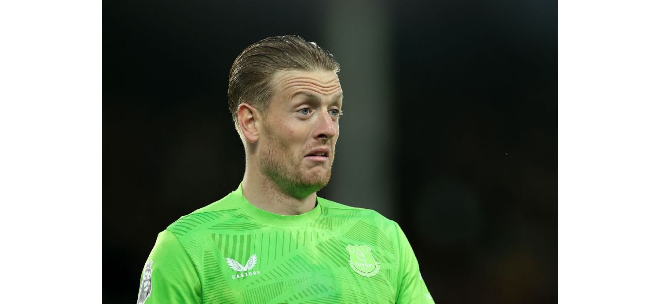Liverpool legend faces backlash from Jordan Pickford’s colleague over harsh critique.