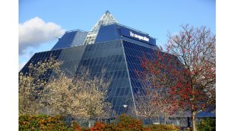 The famous British pyramid will be transformed into a massive restaurant with seating for 1,500 people.