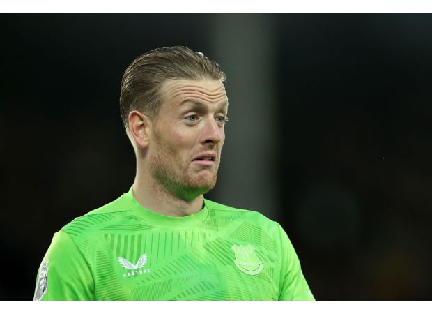 Liverpool legend faces backlash from Jordan Pickford’s colleague over harsh critique.