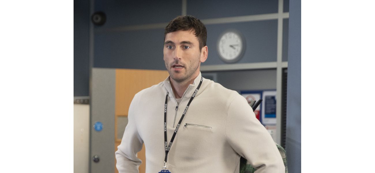 A star from Coronation Street has ended his relationship with his girlfriend of five years.