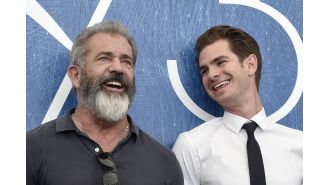 Garfield supports Gibson's ability to direct films despite past antisemitic issues.
