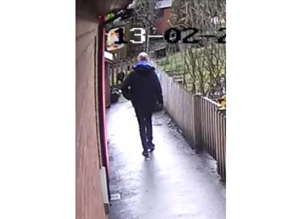 Police detective arrested for drug possession after accidentally dropping cocaine near child's school