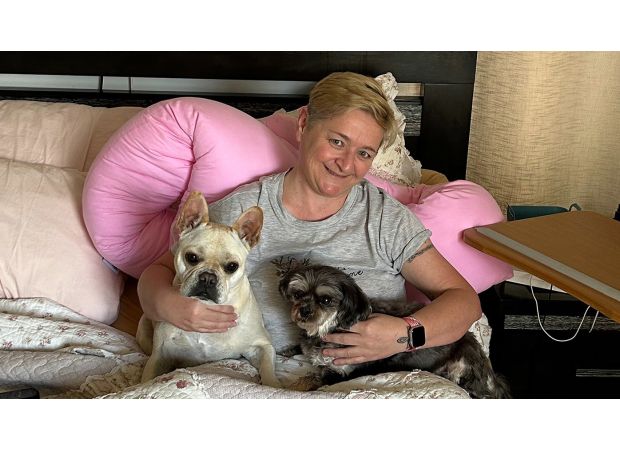 Tracee has had to use the kitchen sink as a bathtub for several months.