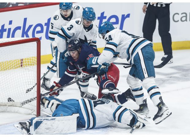 Sharks suffer defeat to Jets due to poor start in first period.